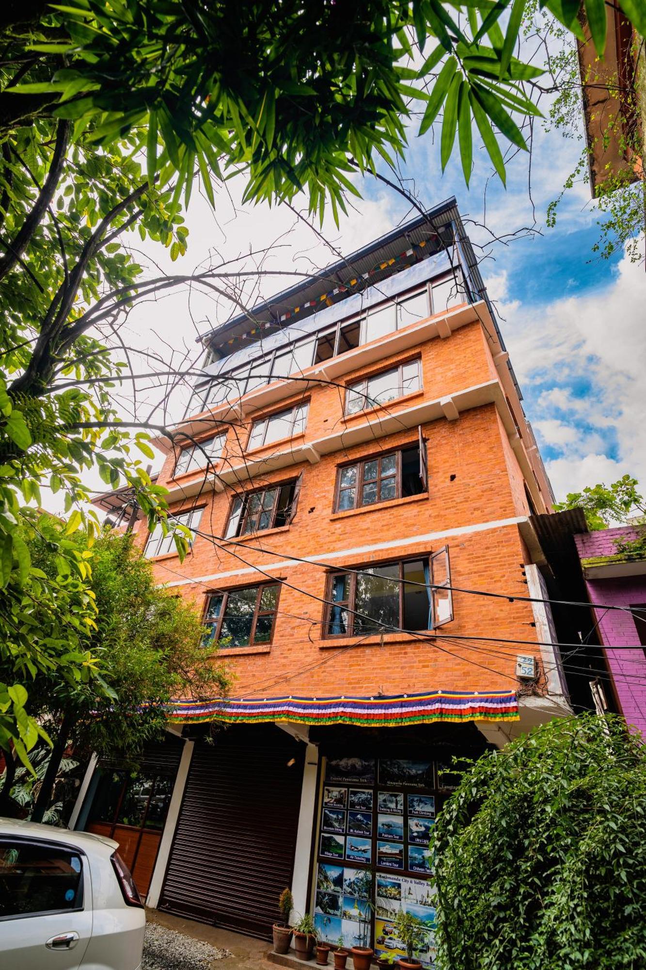 Rest Up Kathmandu Hostel Εξωτερικό φωτογραφία