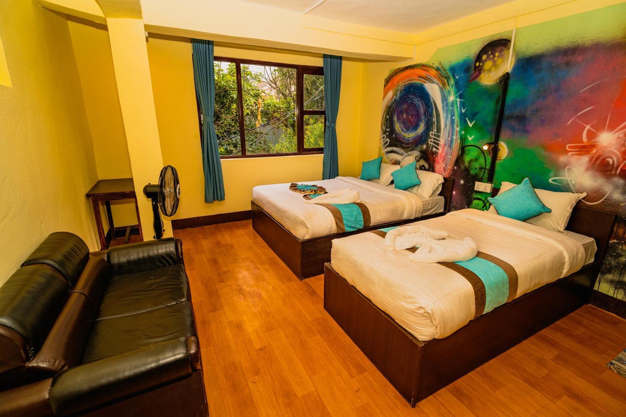 Rest Up Kathmandu Hostel Εξωτερικό φωτογραφία
