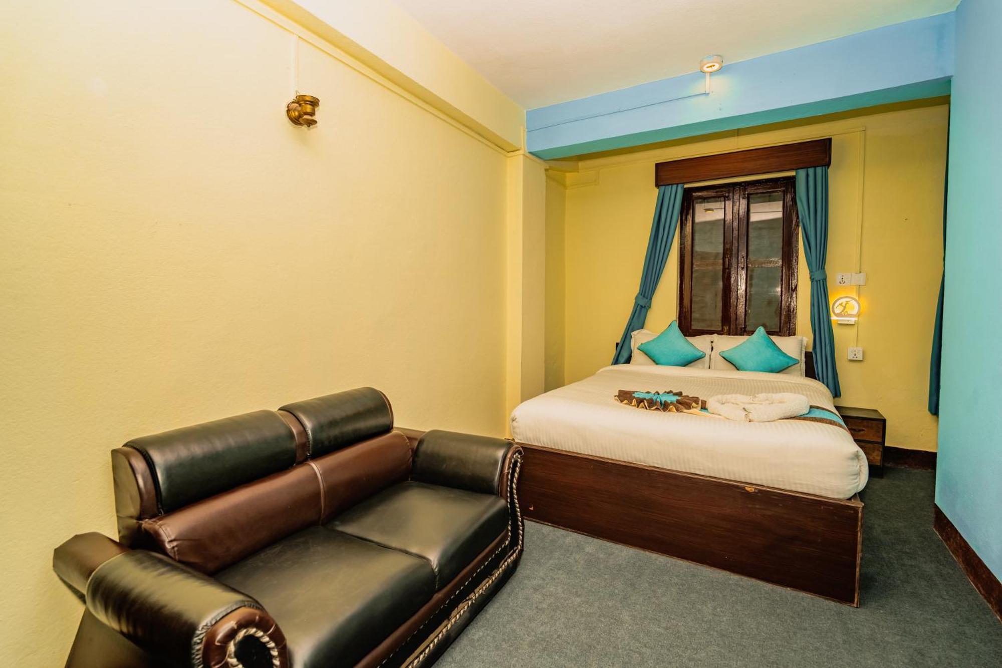 Rest Up Kathmandu Hostel Εξωτερικό φωτογραφία