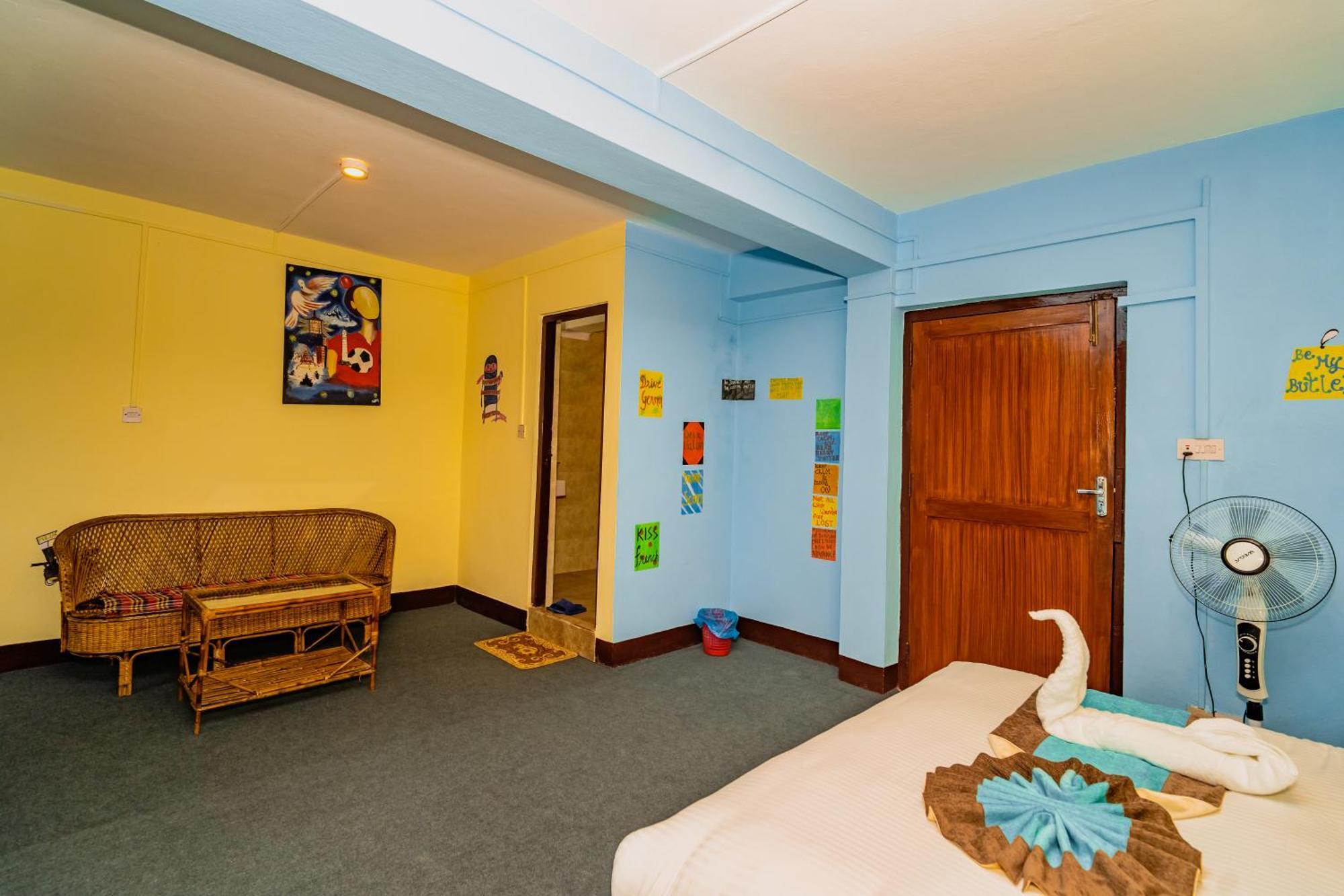 Rest Up Kathmandu Hostel Εξωτερικό φωτογραφία